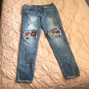 Rose knee patches jeans